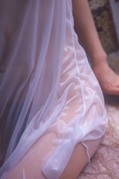 大果紫檀价位高企 大红酸枝少有新货【必一运动】(图1) 必一运动平台